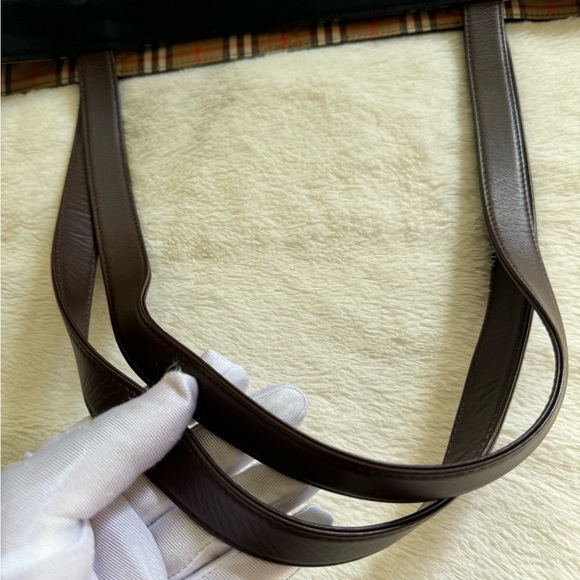 100% Authentic Burberrys Tote Bag - Picture 7 of 7